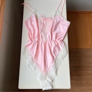Vintage  Pink Lace Trimmed Women's Teddy